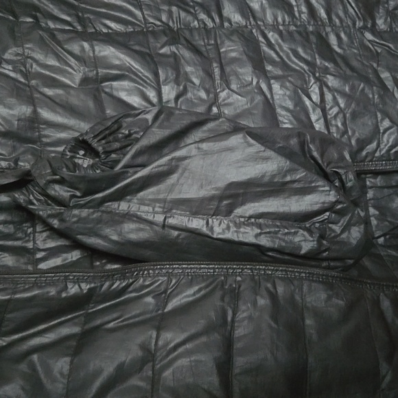 Packable Jacket - Picture 2 of 4